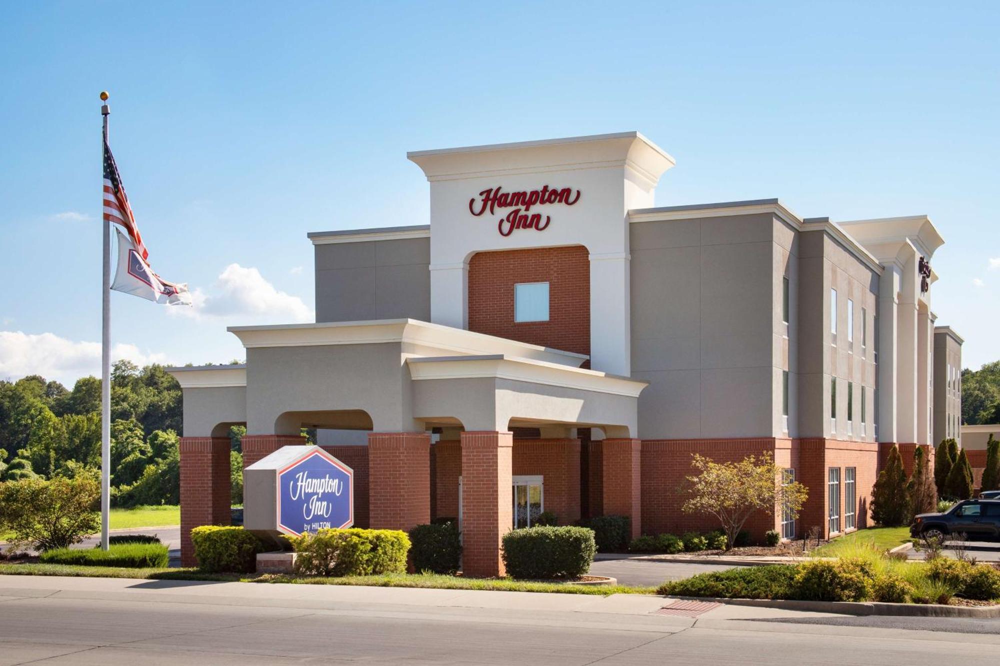 Hampton Inn St. Louis-Columbia Millstadt Junction Exterior photo